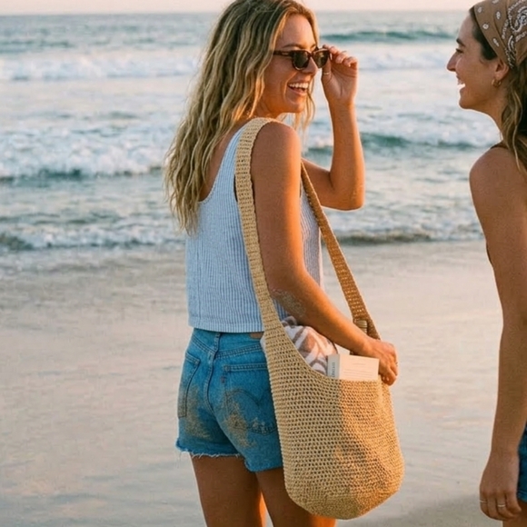 Helen Kaminski Raffia Bag EUC - Picture 8 of 9